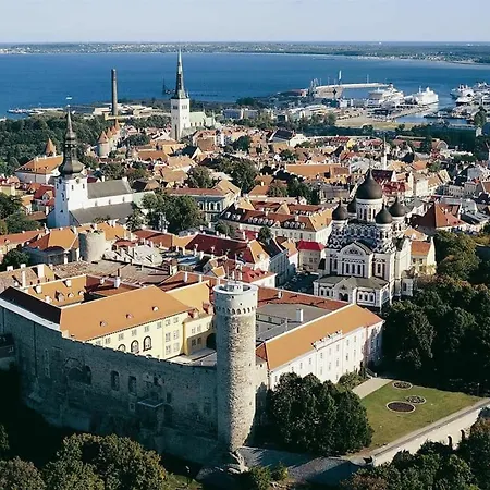 Luxury With Sauna And Old Town View Apartment